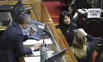 Diputados K fueron a buscar a Espert y la sesión terminó a los empujones.