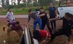 Corrientes: jóvenes se negaron a bajar la música y enfrentaron a los policías con rebenques