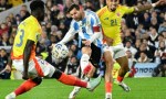 Con diez jugadores, la Selección argentina igualó ante Colombia.
