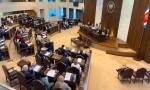 Declaran de interés provincial la conferencia "Mujeres activan por la paz y mujeres del sol" que se realizó en el Forum.