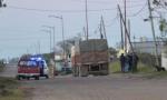 Un chofer murió aplastado por su camión tras intentar arreglar una falla.