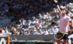Batacazo argentino en Roland Garros: Cerúndolo eliminó a Sinner, el número uno del mundo.
