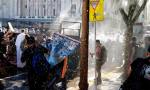 Mientras se debate el Presupuesto 2026, los manifestantes se enfrentaron con la policía frente al Congreso.