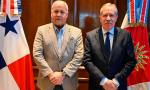 El gobernador Elías Suárez recibió al embajador de Panamá en Argentina.