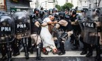 Una imagen sobre la represión en la Argentina ganó el World Press Photo.