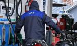 Desde esta medianoche, YPF sube el precio de sus combustibles en todo el país.