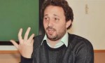 "Pisar el dólar y los salarios y provocar recesión general no es sostenible"