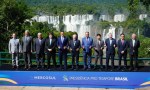 Cumbre del Mercosur- Milei en la foto de mandatarios con las Cataratas de fondo
