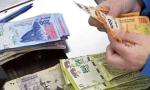 Ranking de familias que gastan sus ahorros para llegar a fin de mes: la posición de Santiago.
