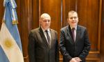 Zamora recibió en Casa de Gobierno al historiador Eduardo Lazzari 