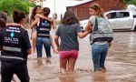 El Gobierno provincial asiste a familias de El Galpón ante la emergencia por intensas lluvias
