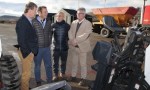 El gobernador entregó equipamiento para el aeropuerto Chapelco