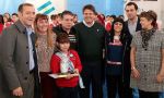 El gobernador asistió al acto de promesa a la bandera de la Escuela Cristiana Vida