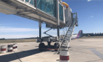 Realizan pruebas con la manga telescópica en el Aeropuerto de Neuquén