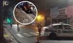  Moto perdió el control en plena Av. San Martín y chocó con el cordón cuneta