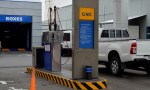 Ante más autos híbridos y eléctricos, cae el consumo de gas en vehículos