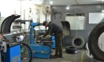 Morina neumáticos: Gente joven capacitada para un andar seguro. (foto taller)