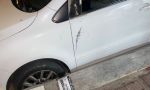 CÓRDOBA: Un Trolebús provocó el desprendimiento de un poste que cayó sobre dos vehículos en la vía pública