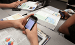 Córdoba consolida una política de uso regulado de celulares en las escuelas
