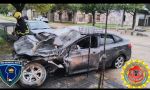FUERTE IMPACTO EN JOVITA: UN AUTO TERMINÓ DENTRO DE UN GARAGE