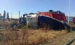 Siete heridos al chocar dos camiones y una ambulancia en el paso a nivel de Mackenna sobre ruta 35