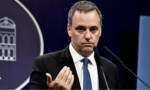 El Gobierno postergó el anuncio sobre medidas para instar a sacar los dólares del colchón