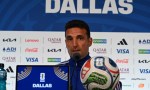 Scaloni cuestionó las pausas de hidratación y llevó tranquilidad sobre Messi