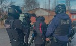 DEMORAN A UN HOMBRE Y SECUESTTAN UN REVÓLVER EN CUTRAL CO 
