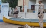 DETIENEN A TRES HOMBRES QUE NAVEGABAN CON ARMAS Y ANIMALES FAENADOS