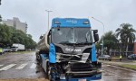 CHOQUE EN CADENA DE CAMIONES SOBRE LA AV. 3 DE ABRIL EN CORRIENTES