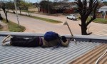JOVEN MUERE ELECTROCUTADO AL INTENTAR ROBAR UN REFLECTOR