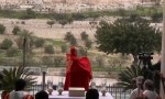 Jerusalén: el cardenal Pierbattista Pizzaballa bendijo la ciudad tras ser impedido de ingresar al Santo Sepulcro