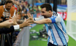 Quién es el periodista con el que Lionel Messi festejó su segundo gol en el partido ante Austria