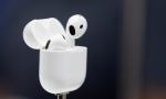 Apple podría lanzar AirPods con cámaras para potenciar a Siri