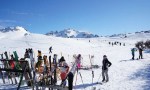 Neuquén promociona su temporada de invierno con nieve artificial en el centro de Buenos Aires
