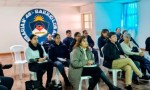 Capacitan a policías de Plottier en el uso de botones antipánico y sistemas duales